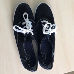 Black Keds.